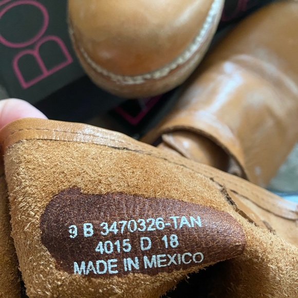 Women Frye Tan Leather Boots - Picture 2 of 3